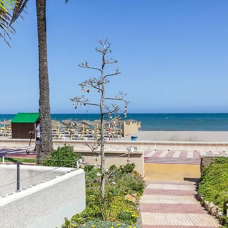 Hotel El Tropicana R&r *