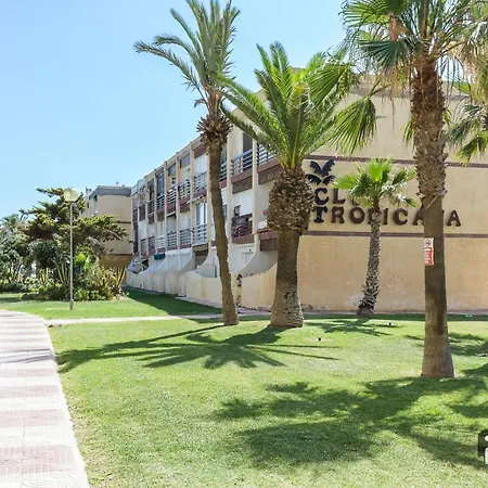El Tropicana R&r Hotel